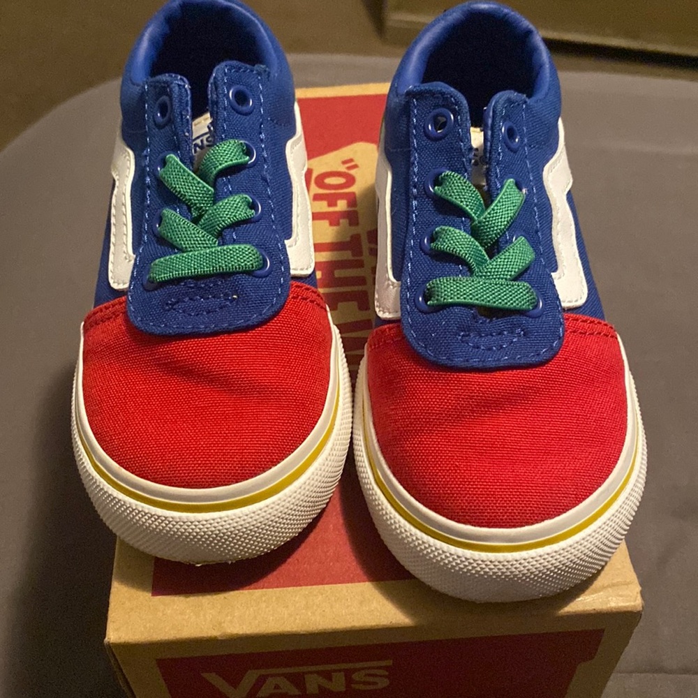 Toddler size 7c Vans